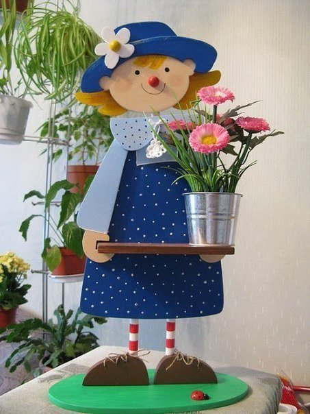 Фигурки из фанеры на дачном участке. Идеи