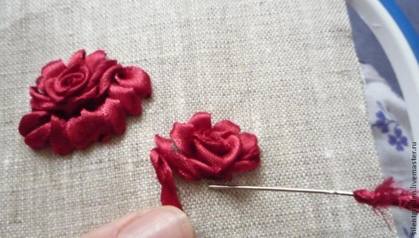 Мини МК по вышивке лентами