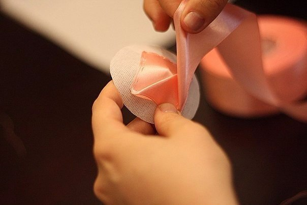 Цветы из ленты.