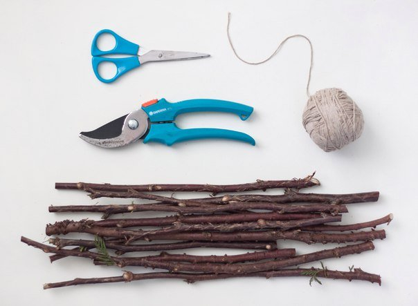 Эко-подставка под горячее из веток