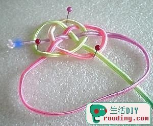 Цветок из шнура