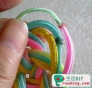 Цветок из шнура