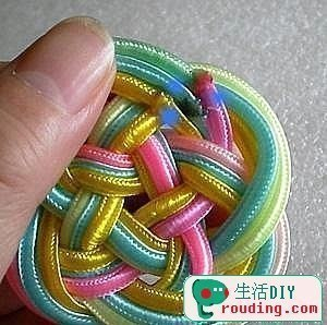 Цветок из шнура