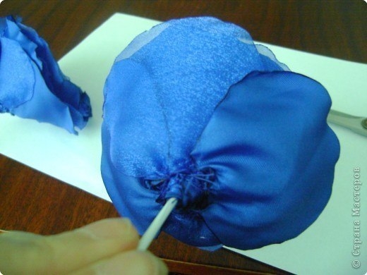 Роза из органзы Роза из органзы