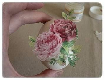 Декупаж пасхальных яиц