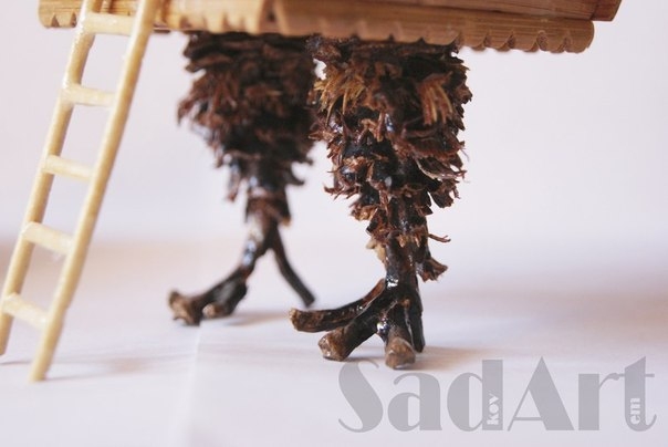 Избушка-шкатулка на курьих ножках