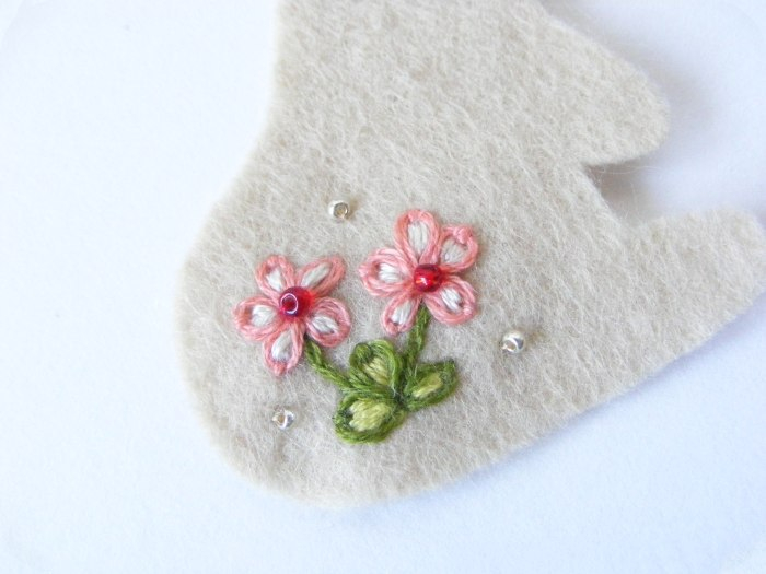 брошь - милый кролик от imanufatti