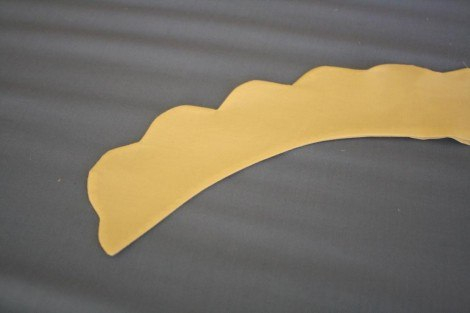 Красивый воротник вышитый бисером