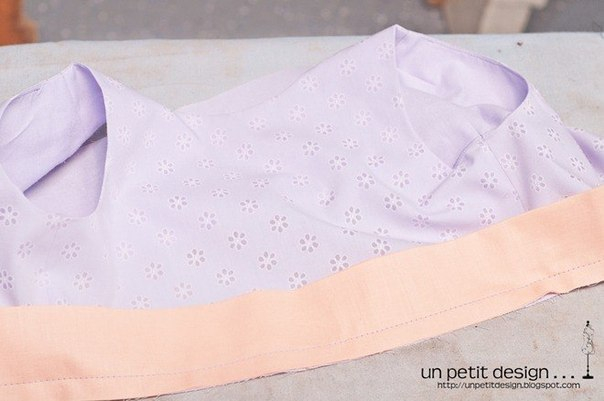 Нарядное платье для девочки