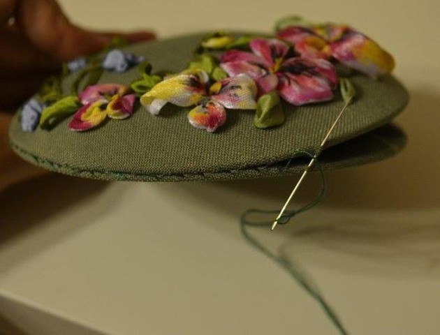 Игольница из двух дисков