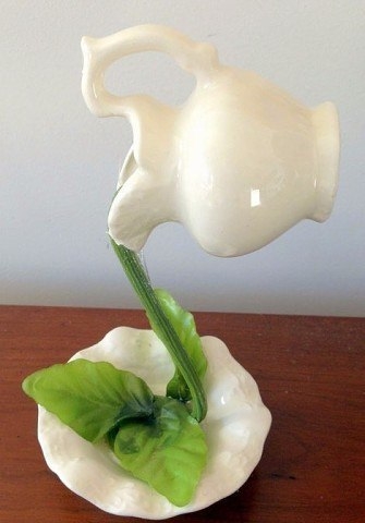 Парящие цветочные кувшинчики.