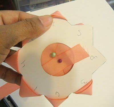 Бант из ленты