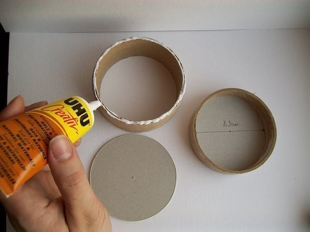 Шкатулка из бобины от скотча