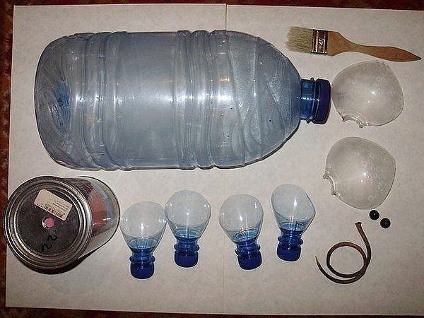 Подставки-свинки для цветов из пластиковых бутылок