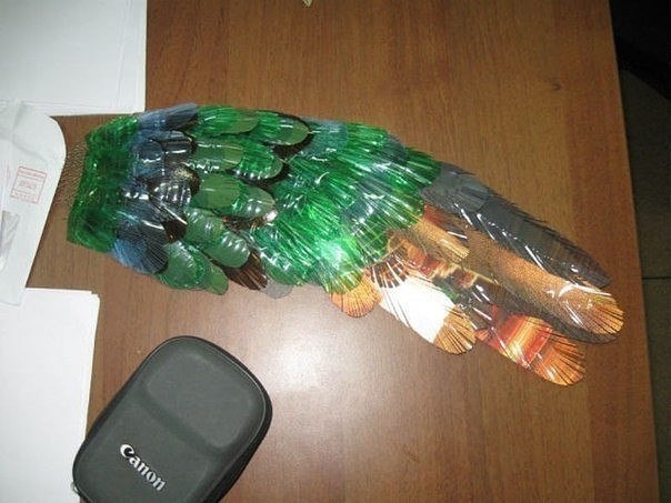 Павлин из пластиковых бутылок Павлин из пластиковых бутылок