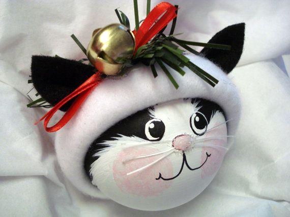 Замечательные идеи как расписать новогодние шарики:)