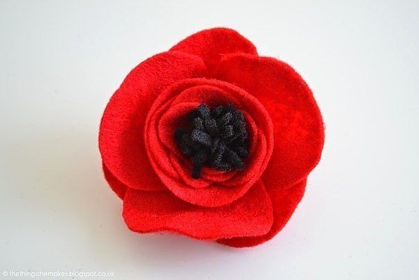 Фетровые маки своими руками.
