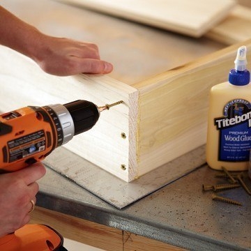 Настенный откидной столик-буфет своими руками