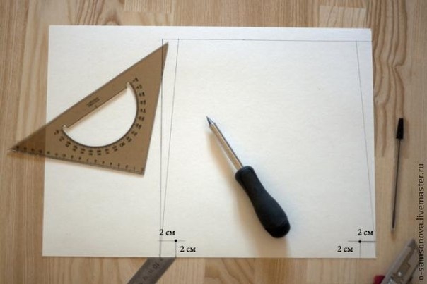 Сумочка - косметичка на молнии прямоугольная.