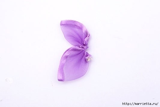 МК Декорируем полотенца бабочками из лент МК Декорируем полотенца бабочками из лент