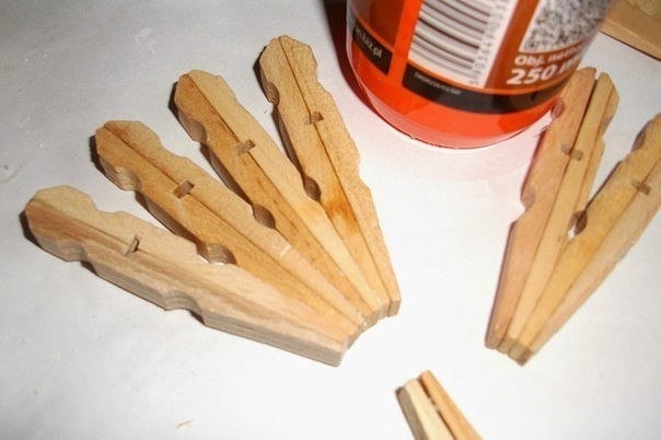 Салфетница из прищепок