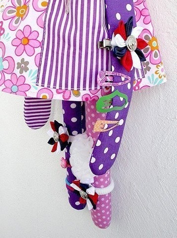 Кошечка – хранительница заколок и резинок. Идея для вдохновения.