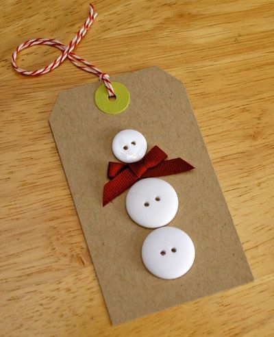 Снеговички из пуговиц
