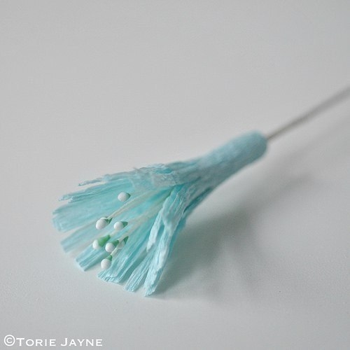 Цветы из гофрированной бумаги Цветы из гофрированной бумаги