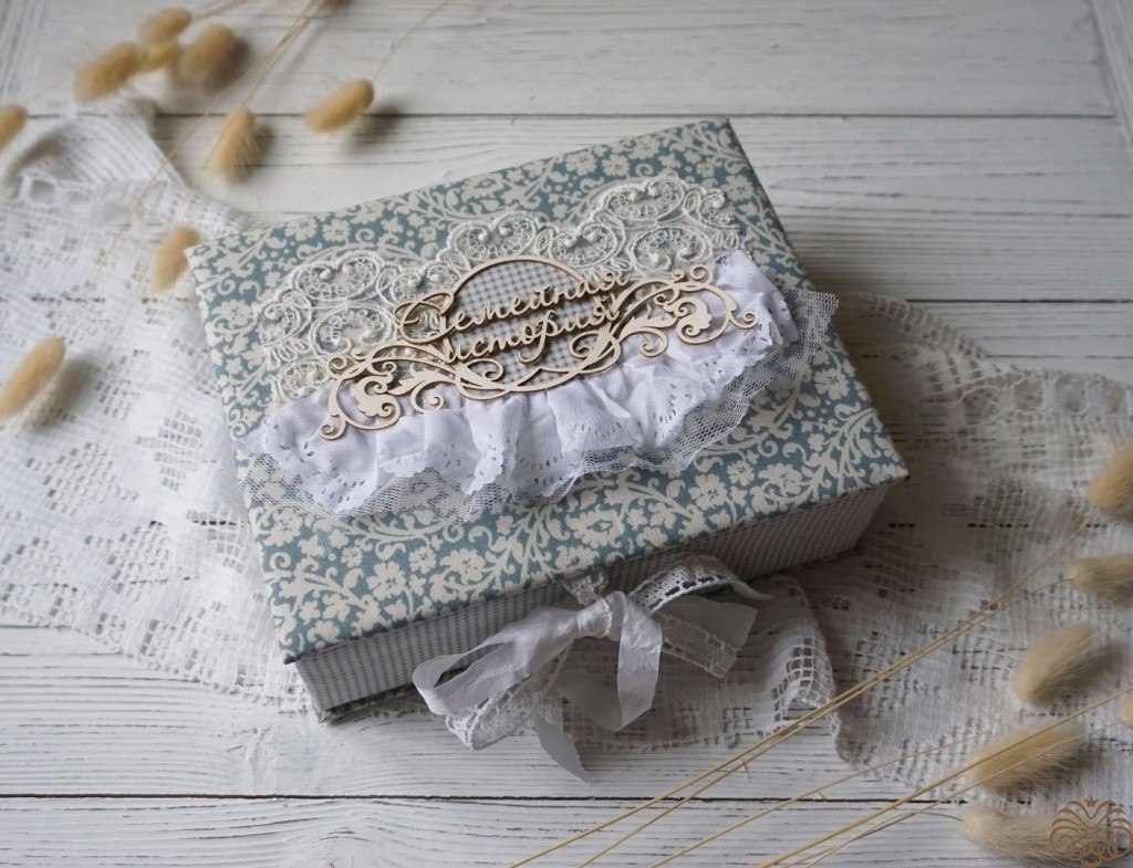 Красивая коробочка для хранения фотографий