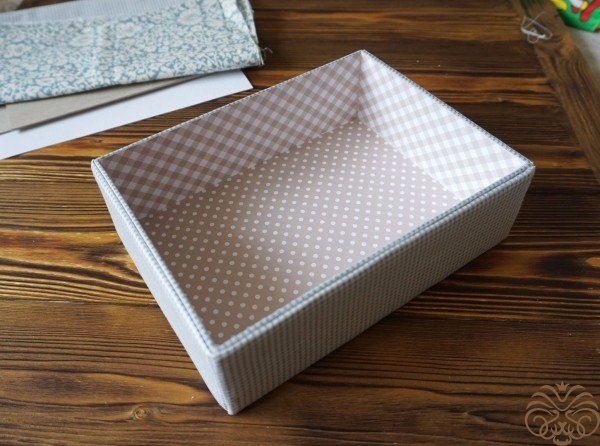 Красивая коробочка для хранения фотографий