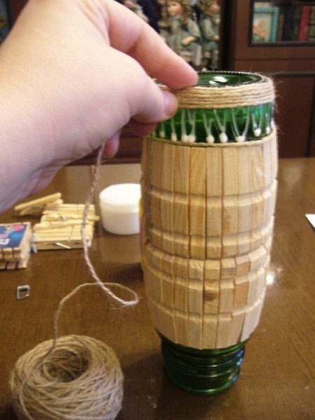 Винный бочонок из прищепок Винный бочонок из прищепок