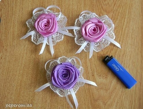 Шкатулка из контейнера от мороженого и атласных лент