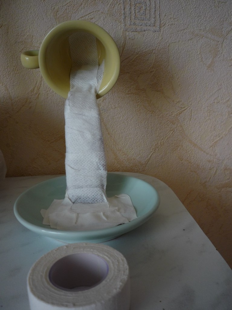 Чашка-проливашка в миниатюре