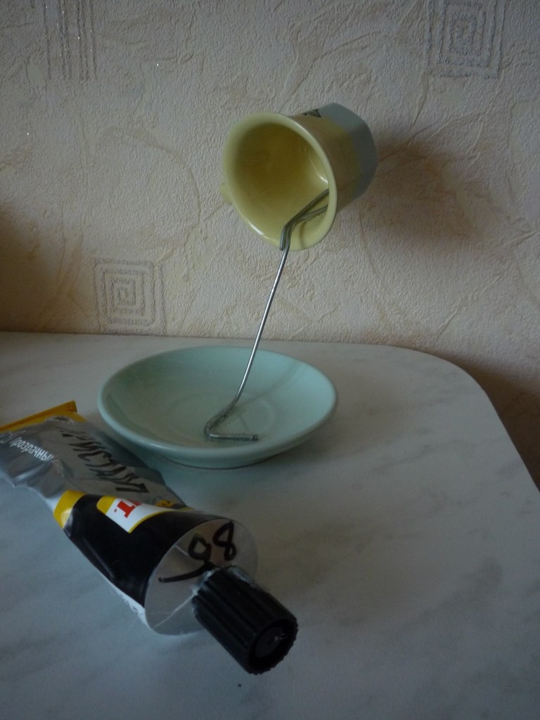 Чашка-проливашка в миниатюре