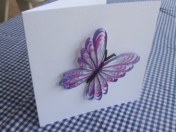 Бабочка для открытки в технике квиллинг