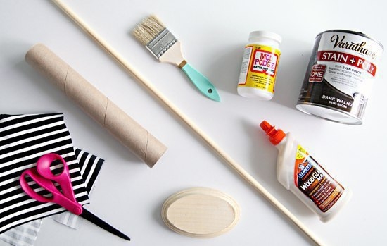 Вторая жизнь картонного тубуса: стильная и удобная подставка для браслетов