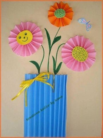 Идеи поделок из бумаги, сложенной гармошкой.