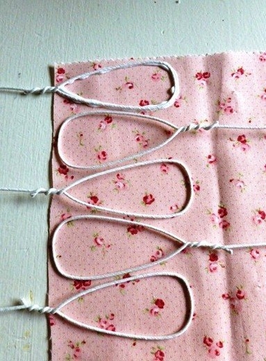 Текстильный цветок на проволочном каркасе для декора