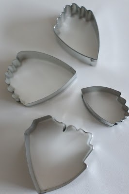 Декорируем торт пионами