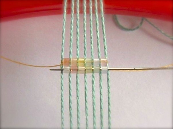 Браслет из бисера.