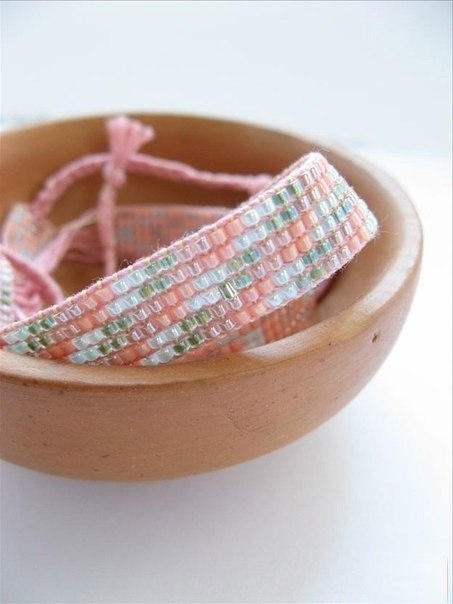 Браслет из бисера.