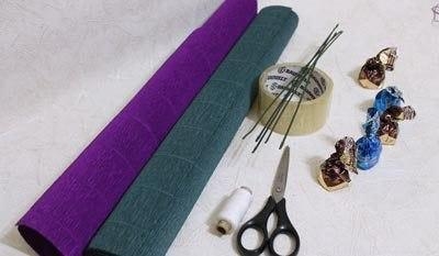 Конфетный букет из крокусов Конфетный букет из крокусов