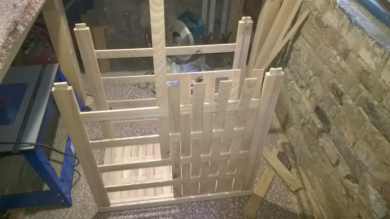 Плетеная корзина для белья Плетеная корзина для белья