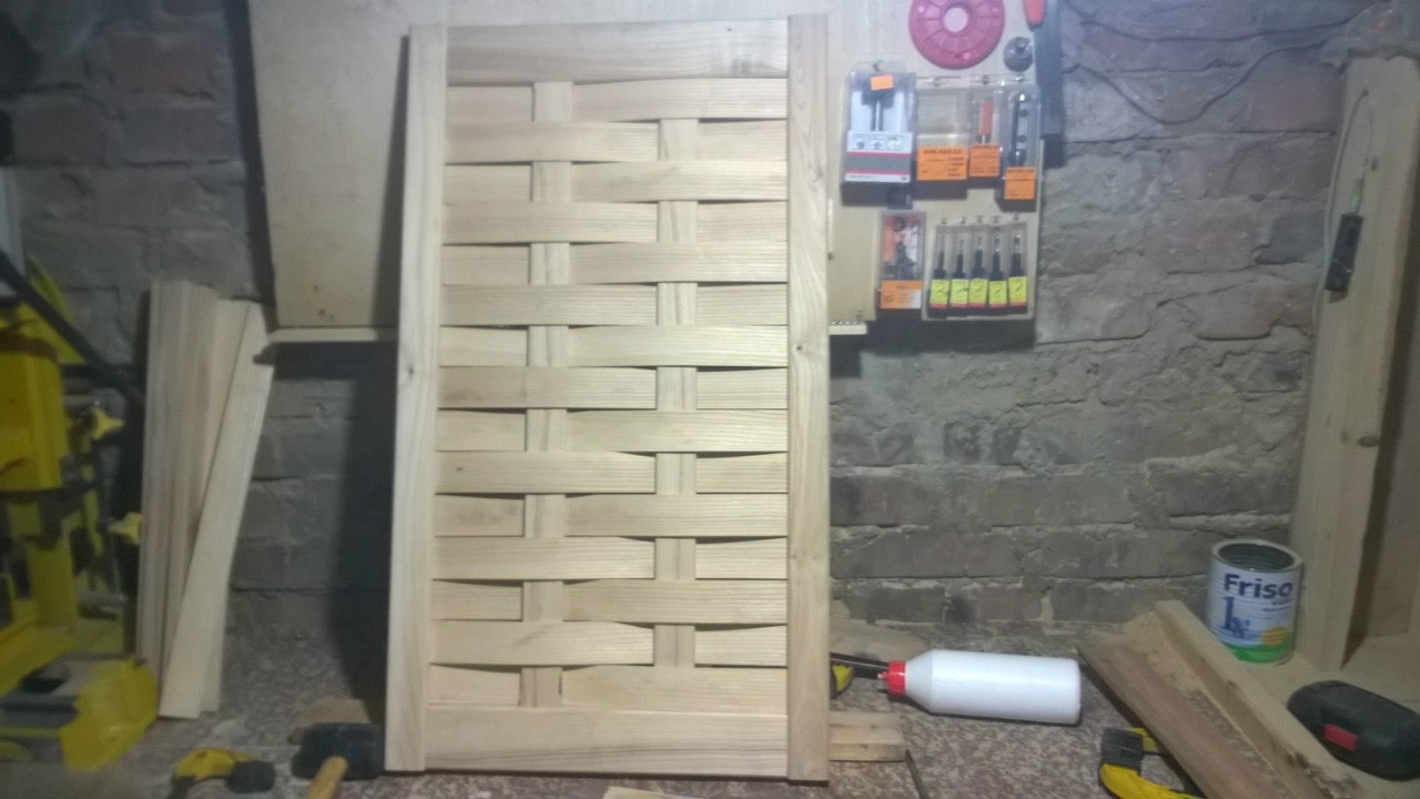 Плетеная корзина для белья Плетеная корзина для белья