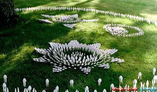 Из одноразовых ложек