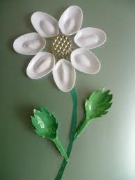 Из одноразовых ложек