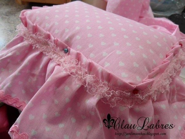 Шьем мягкое кресло для кукол Шьем мягкое кресло для кукол