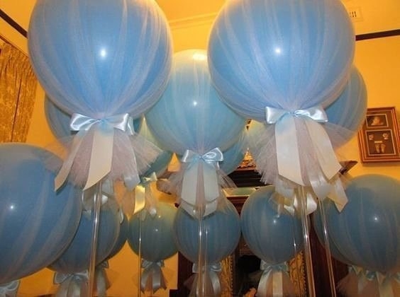 Декорирование воздушных шаров сеткой или органзой