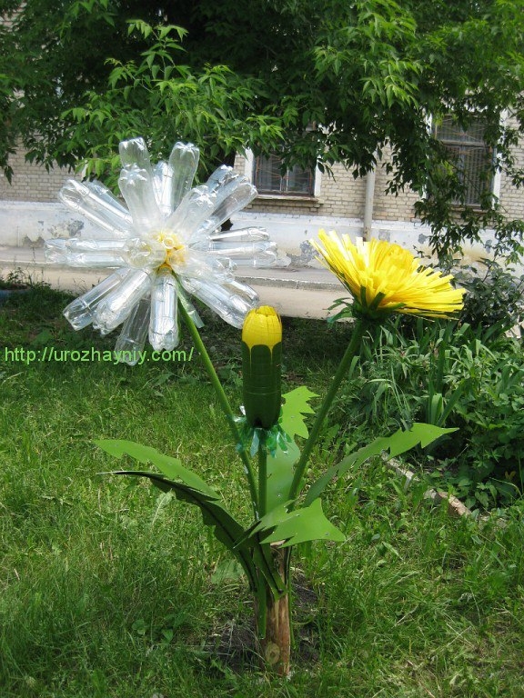 Одуванчик из пластиковых бутылок