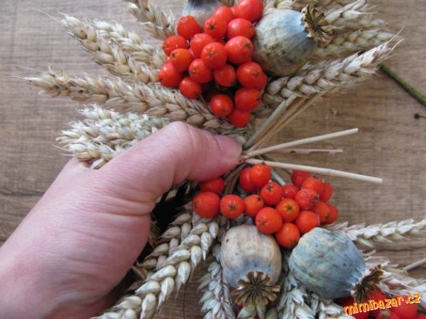 Идея декора с использованием сухоцветов